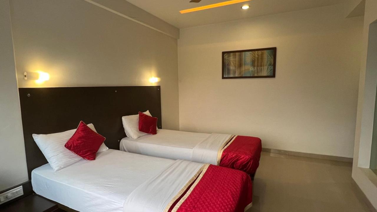 Resort Silver Hills Lonavala Exterior foto