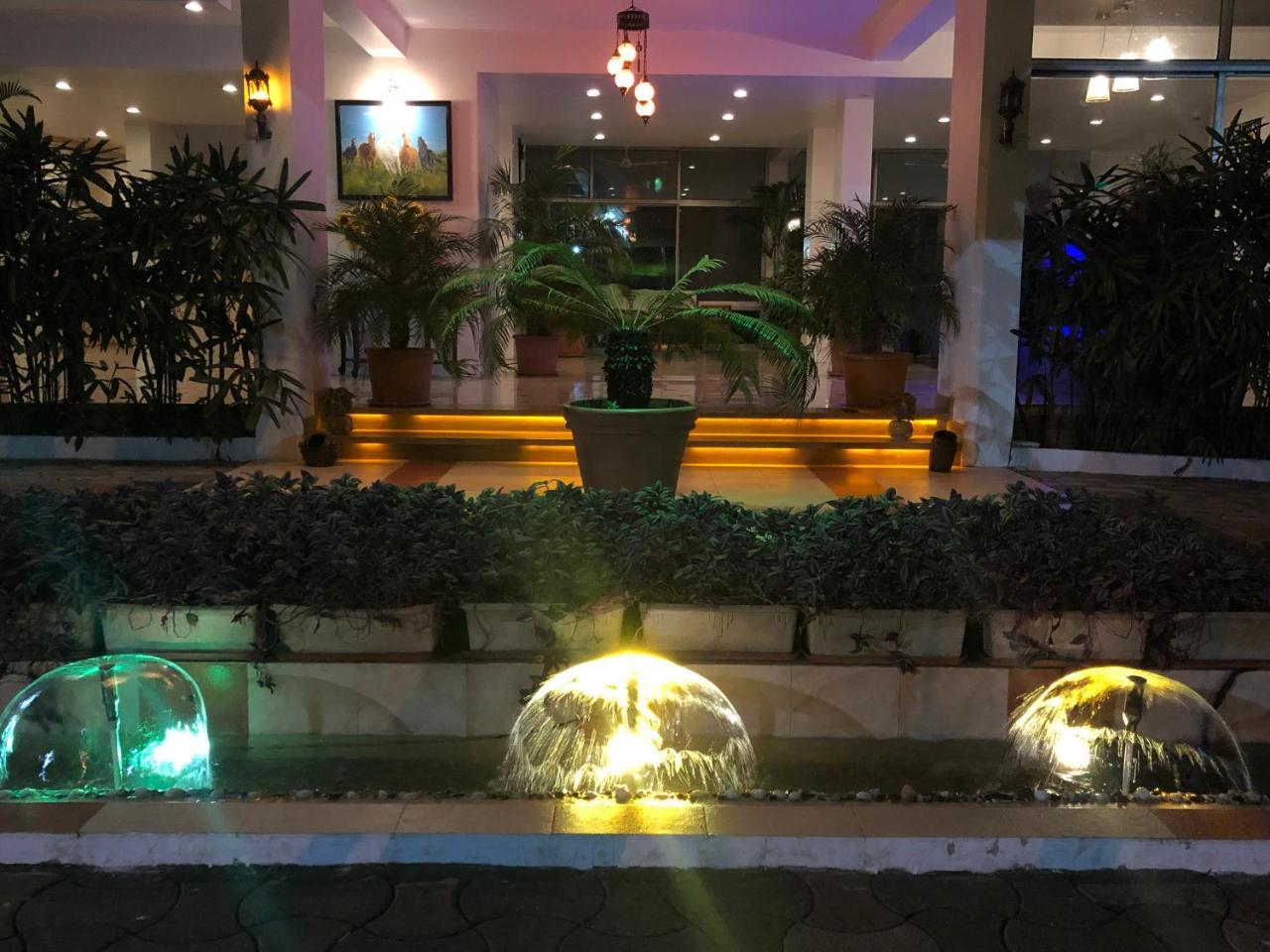 Resort Silver Hills Lonavala Exterior foto
